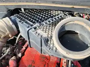 Used 2018 Peterbilt 579 Air Cleaner (Stock #P-498138)) Part Image
