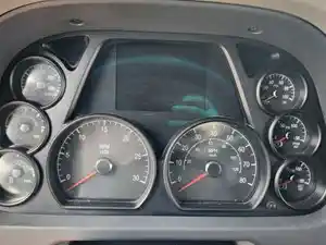 Used 2018 Peterbilt 579 Instrument Cluster (Stock #P-102998)) Part Image