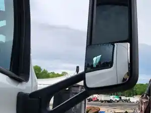 Used 2018 Peterbilt 579 Side View Mirror (Stock #P-504040)) Part Image