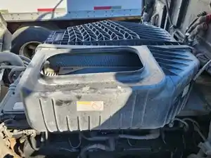 Used 2018 Western Star 5700 Air Cleaner (Stock #P-501152)) Part Image