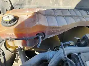 Used 2018 Western Star 5700 Radiator Overflow Bottle (Stock #P-501156)) Part Image