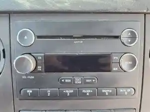 Used 2019 Ford F-650 Radio (Stock #P-498776)) Part Image