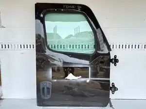Used 2019 Freightliner Cascadia 116 Day Cab Door (Stock #P-104580)) Part Image