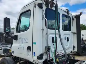 Used 2019 Freightliner Cascadia 125 Cab (Stock #P-503551)) Part Image