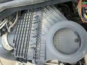 Used 2019 Freightliner Cascadia 126 Air Cleaner (Stock #P-55187)) Part Image