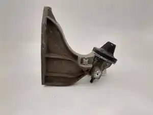Used 2019 Freightliner Cascadia 126 Hood Latch (Stock #P-85186)) Part Image