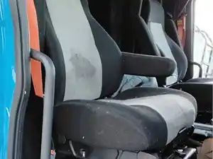 Used 2019 Freightliner Cascadia 126 Seat (Stock #P-95615)) Part Image
