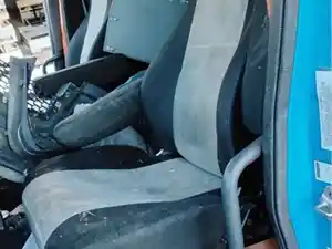Used 2019 Freightliner Cascadia 126 Seat (Stock #P-95613)) Part Image