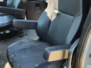 Used 2019 Freightliner Cascadia 126 Seat (Stock #P-508777)) Part Image