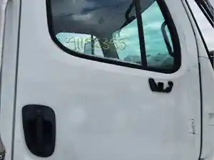 Used 2019 Freightliner M2 112 Medium Duty Door (Stock #P-494623)) Part Image