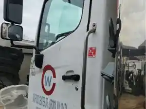 Used 2019 Hino 268 Cab (Stock #P-72301)) Part Image
