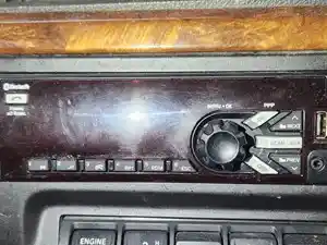 Used 2019 International LT625 Radio (Stock #P-499641)) Part Image