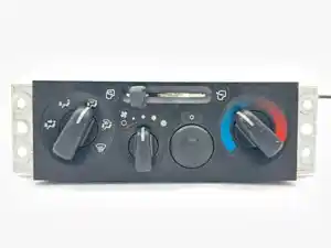 Used 2019 Isuzu NPR-HD Heater/AC Control Assy (Stock #P-75715)) Part Image