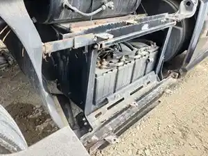 Used 2019 Kenworth T680 Battery Box (Stock #P-112617)) Part Image