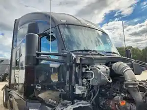 Used 2019 Kenworth T680 Cab (Stock #P-112558)) Part Image