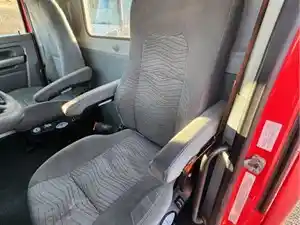 Used 2019 Kenworth T680 Seat (Stock #P-114544)) Part Image