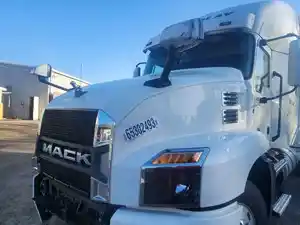 Used 2019 Mack Anthem Hood (Stock #P-78998)) Part Image