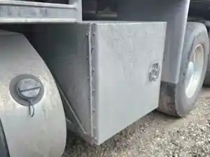 Used 2019 Peterbilt 389 Tool Box (Stock #P-511028)) Part Image