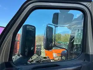 Used 2020 Freightliner Cascadia 126 Door Window (Stock #P-92345)) Part Image