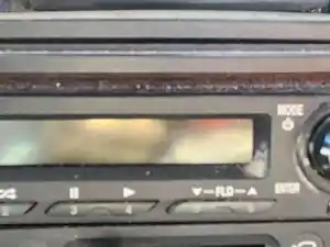 Used 2020 Isuzu NRR Radio (Stock #P-83079)) Part Image