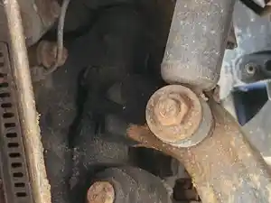 Used 2020 Isuzu NRR Spindle/Knuckle (Stock #P-100703)) Part Image