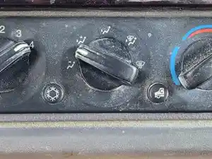Used 2020 Peterbilt 389 Heater/AC Control Assy (Stock #P-105732)) Part Image