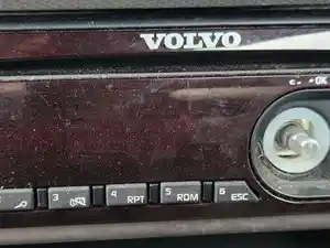 Used 2020 Volvo VNL Radio (Stock #P-78245)) Part Image