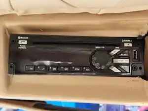Used 2020 Western Star 4900 FA Radio (Stock #P-494080)) Part Image