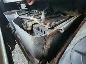 Used 2020 Western Star 5700 Battery Box (Stock #P-494417)) Part Image