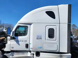 Used 2021 Freightliner Cascadia 126 Cab (Stock #P-500890)) Part Image