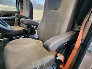 Used 2021 Kenworth T680 Seat (Stock #P-114447)) Part Image