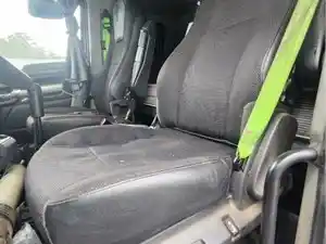 Used 2021 Kenworth T880 Seat (Stock #P-107863)) Part Image