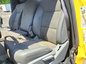 Used 2022 Chevrolet Silverado 5500HD Seat (Stock #P-504702)) Part Image