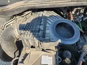 Used 2022 Freightliner Cascadia 126 Air Cleaner (Stock #P-507550)) Part Image