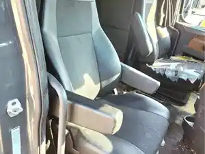 Used 2022 Freightliner Cascadia 126 Seat (Stock #P-507596)) Part Image
