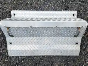 Used 2022 Kenworth T880 Battery Box Cover (Stock #P-500475)) Part Image