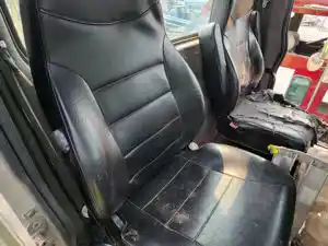 Used 2022 Peterbilt 348 Seat (Stock #P-509075)) Part Image