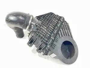 Used 2023 Freightliner Cascadia 116 Air Cleaner (Stock #P-92584)) Part Image
