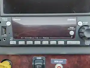 Used 2023 Freightliner M2 106 Radio (Stock #P-508936)) Part Image