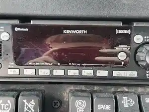 Used 2023 Kenworth T680 Radio (Stock #P-505379)) Part Image