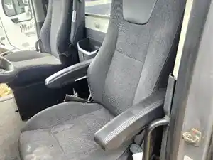 Used 2024 Kenworth T680 Seat (Stock #P-506972)) Part Image
