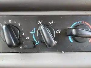 Used 2025 Freightliner B2 Heater/AC Control Assy (Stock #P-110529)) Part Image