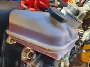 Used 2025 Freightliner B2 Power Steering Reservoir (Stock #P-110498)) Part Image