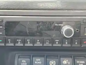 Used 2025 International LT Radio (Stock #P-508495)) Part Image