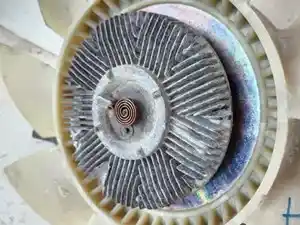 Used GM/Chev (HD) 7.4 L Fan Clutch/Hub (Stock #P-500592)) Part Image