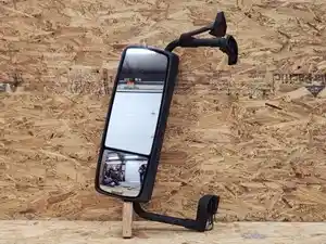 Used Side View Mirror (Stock #P-65960)) Part Image