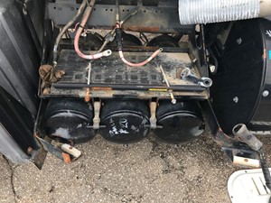 Used 2013 Mack CXU613 Air Tank (Stock #P-203)) Part Image