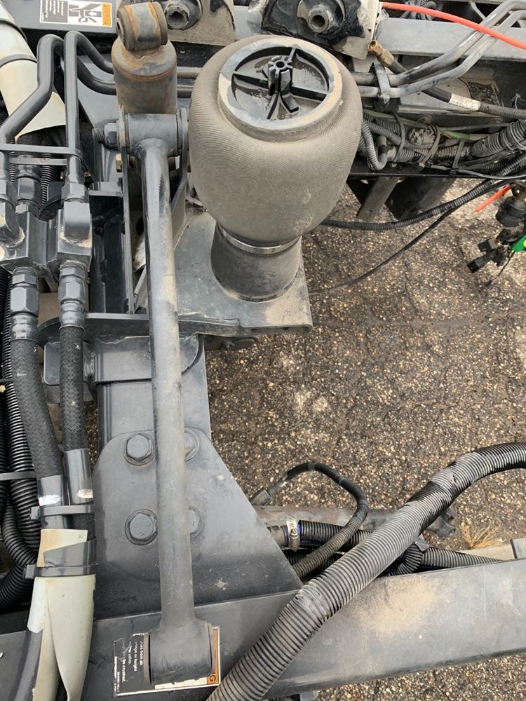 2015 Kenworth T680 (Stock SV12712) Cab Mounts TPI