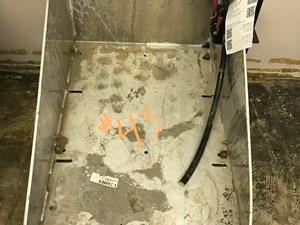 Used 2015 Peterbilt 579 Battery Box Image