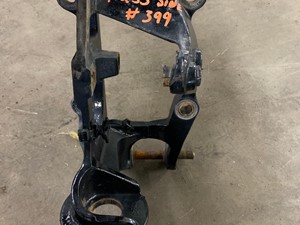 Used 2016 Kenworth T680 Cab Mount (Stock #SV-117-18)) Part Image